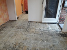Fußboden neu gefliest (1).jpg